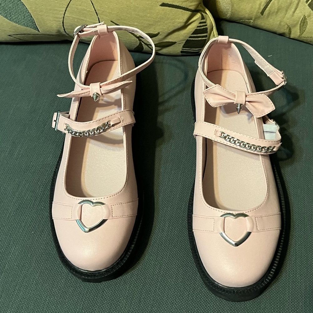 Hot Topic Pink Mary Jane Shoes with Heart and Chain